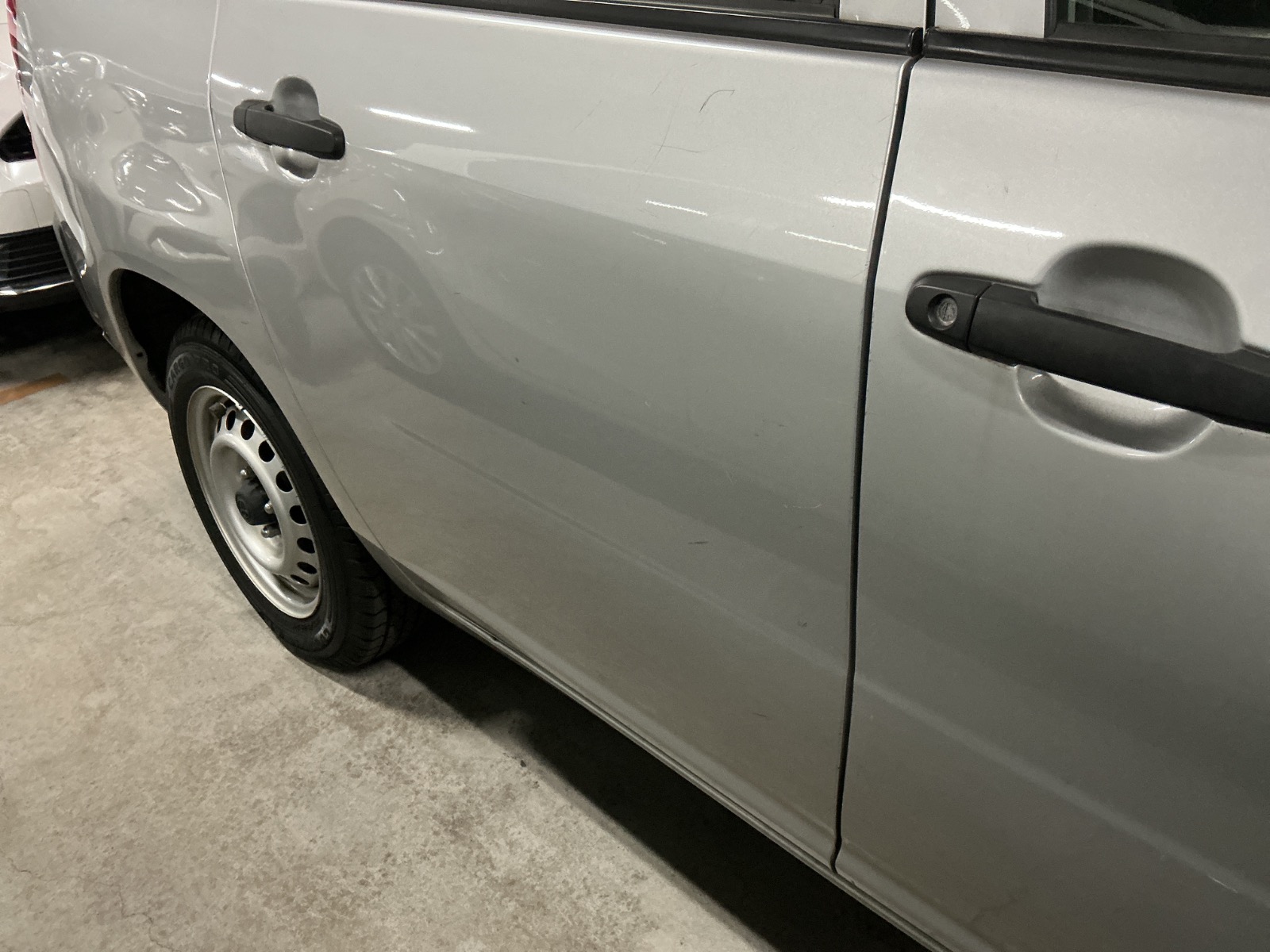 キズ・ヘコミ_26