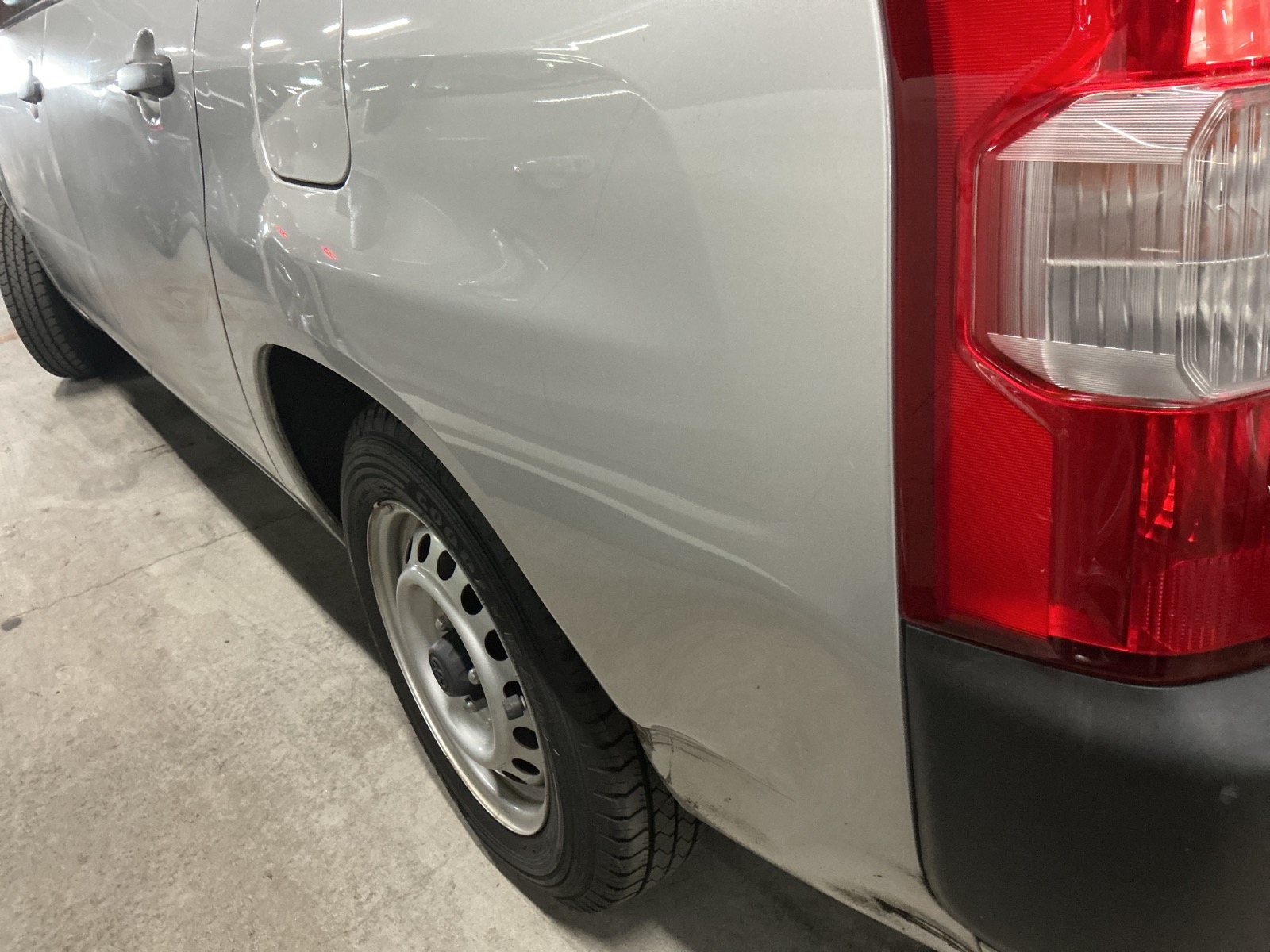 キズ・ヘコミ_39