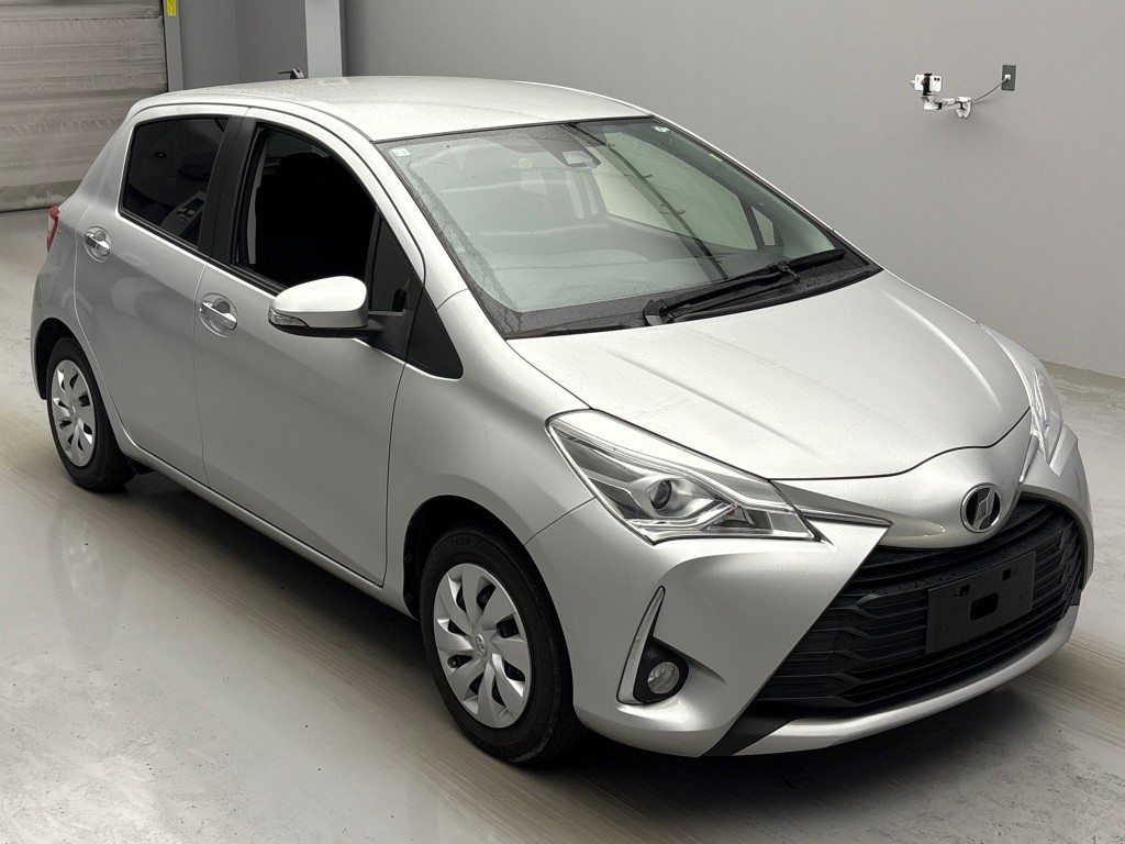 ヴィッツ Fセーフティエディション3