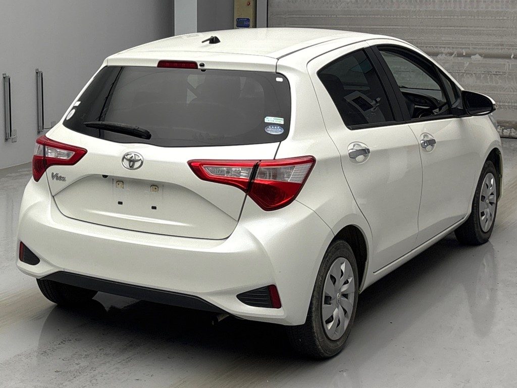 ヴィッツ Fセーフティエディション3