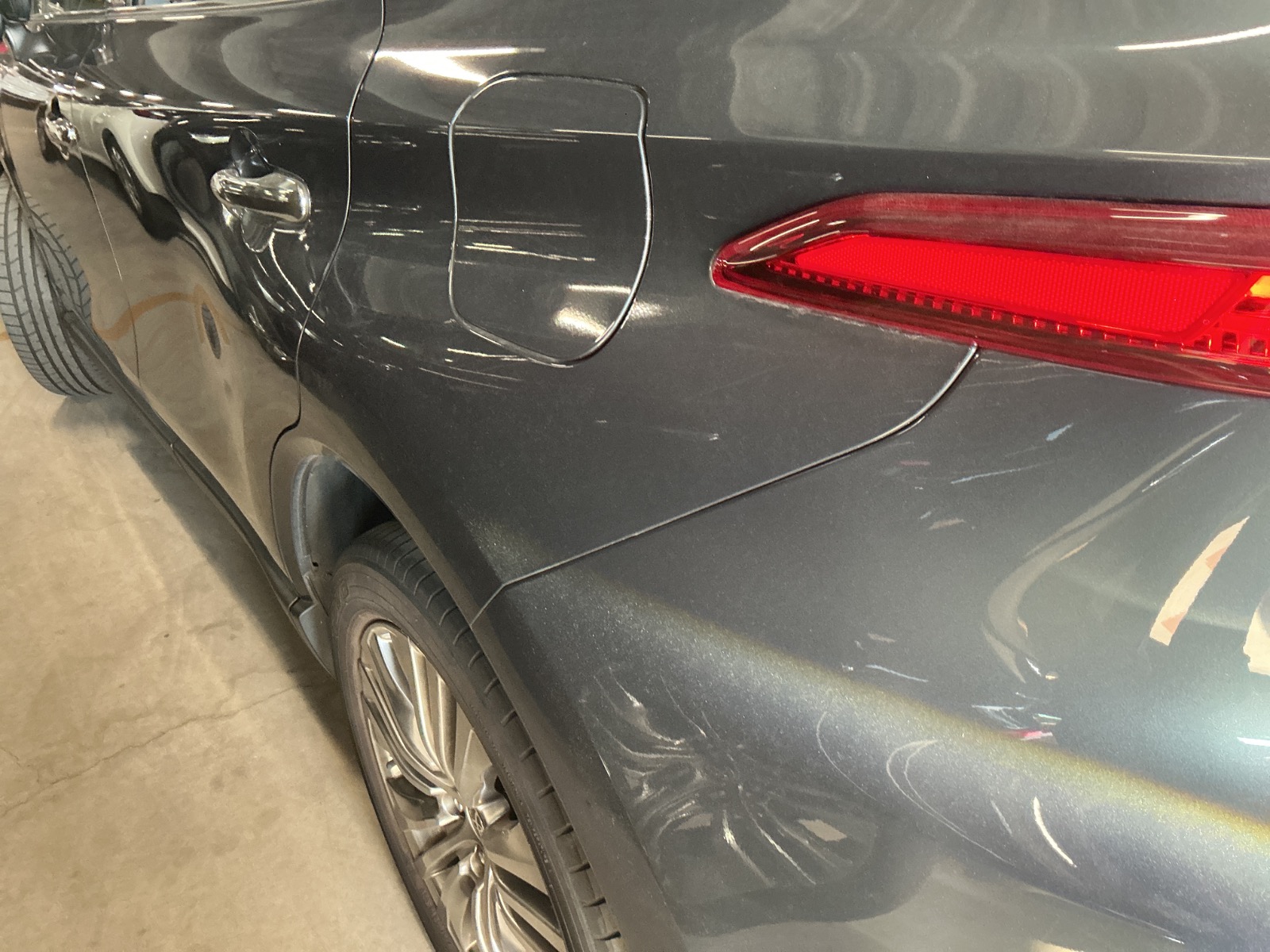 キズ・ヘコミ_38