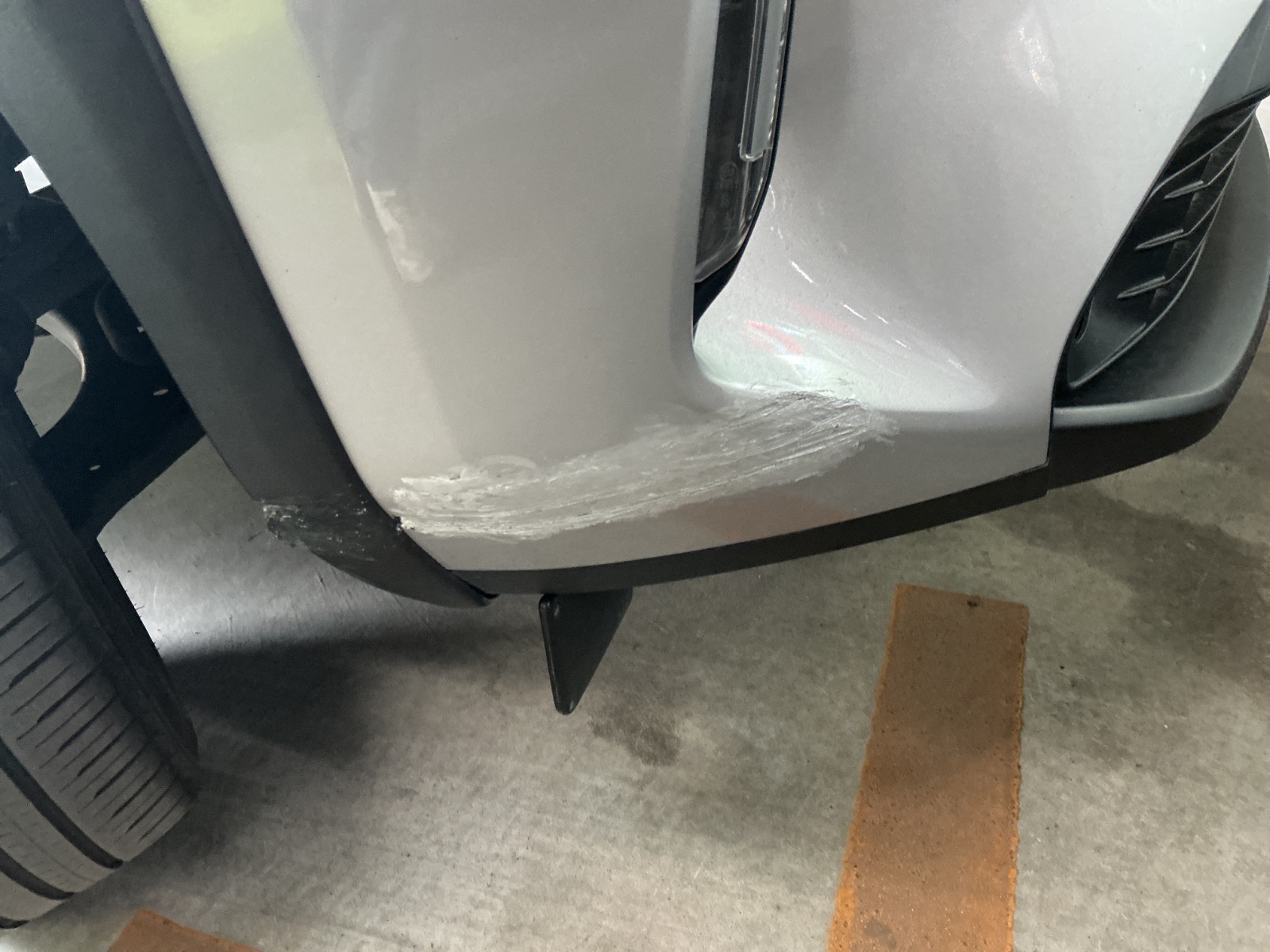 キズ・ヘコミ_06