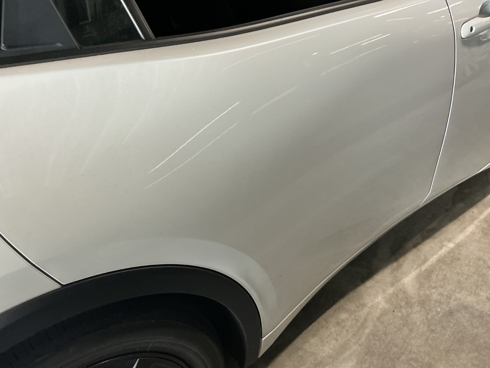 キズ・ヘコミ_27