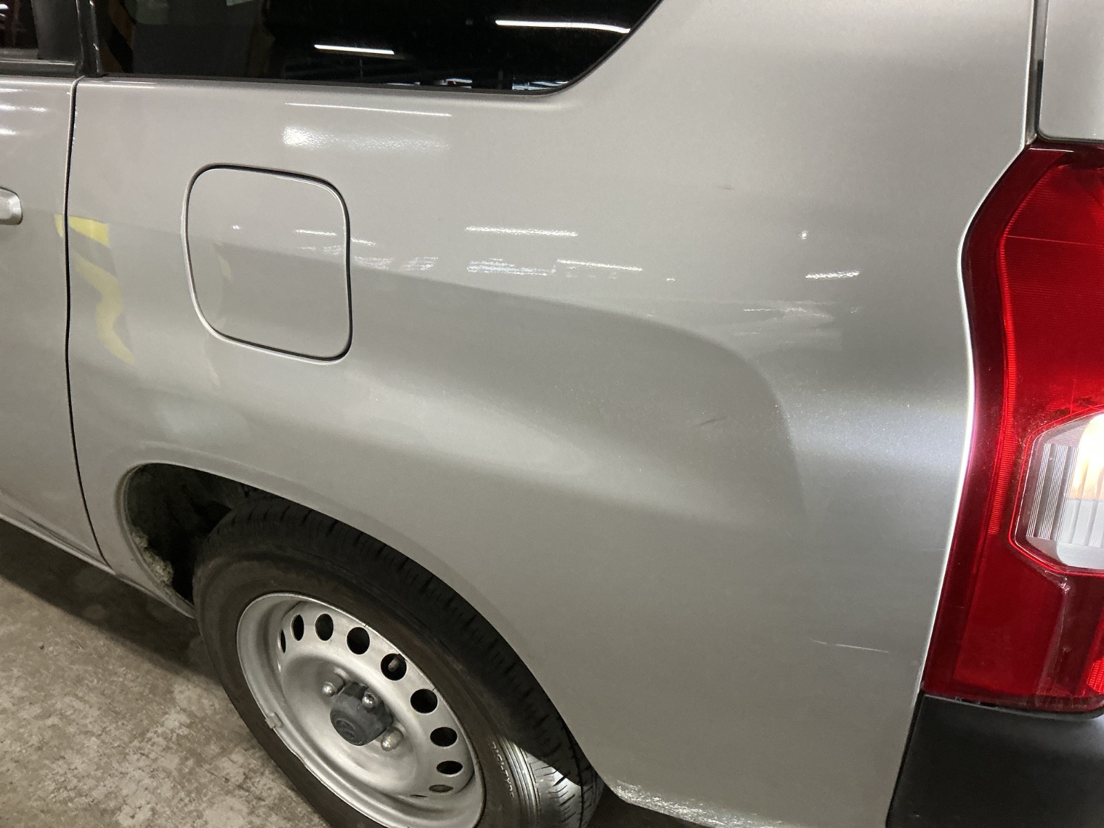 キズ・ヘコミ_38