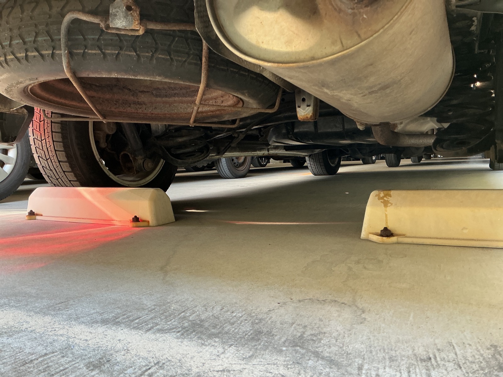 キズ・ヘコミ_64