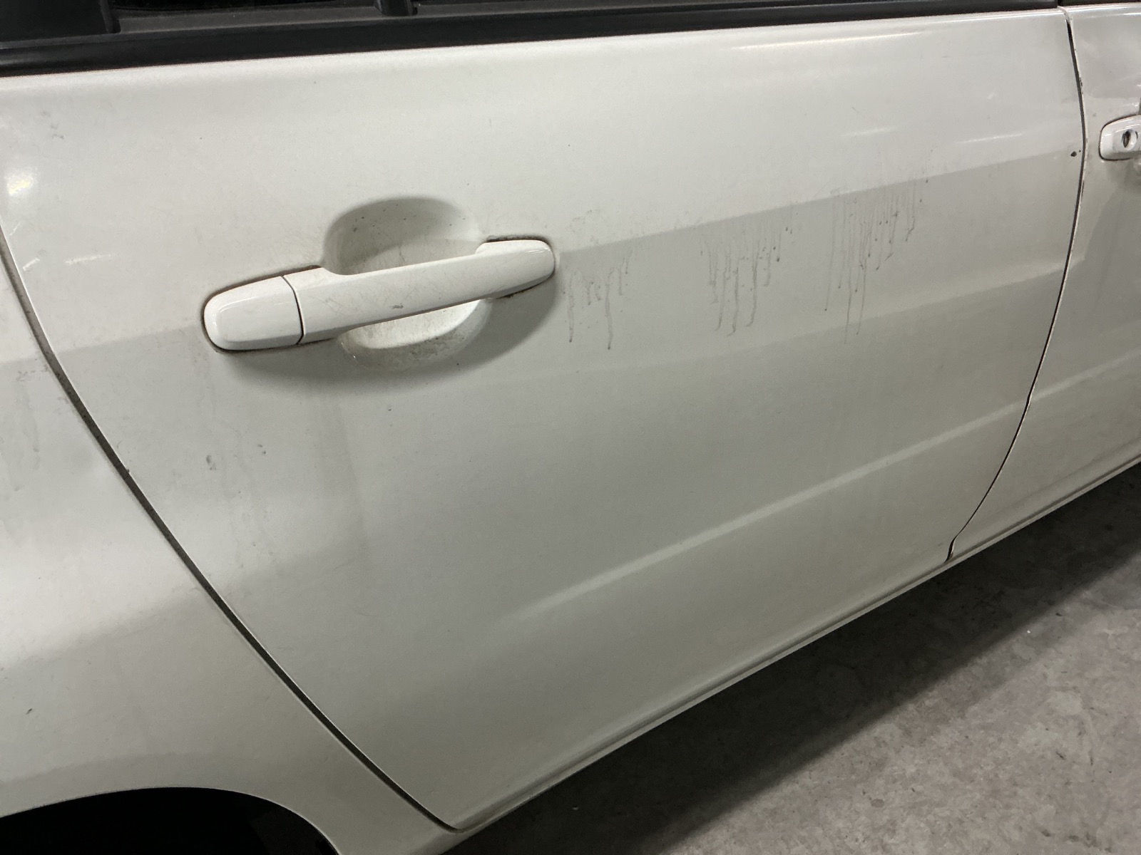 キズ・ヘコミ_26