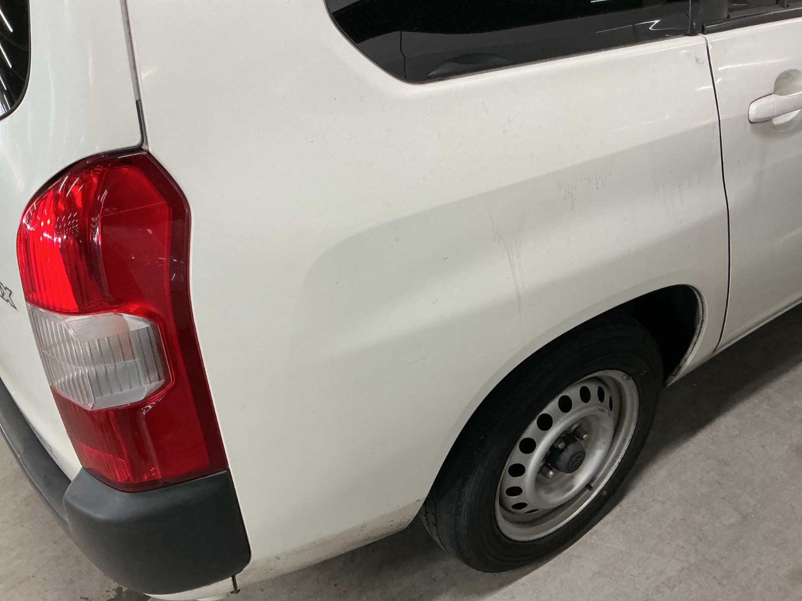 キズ・ヘコミ_40