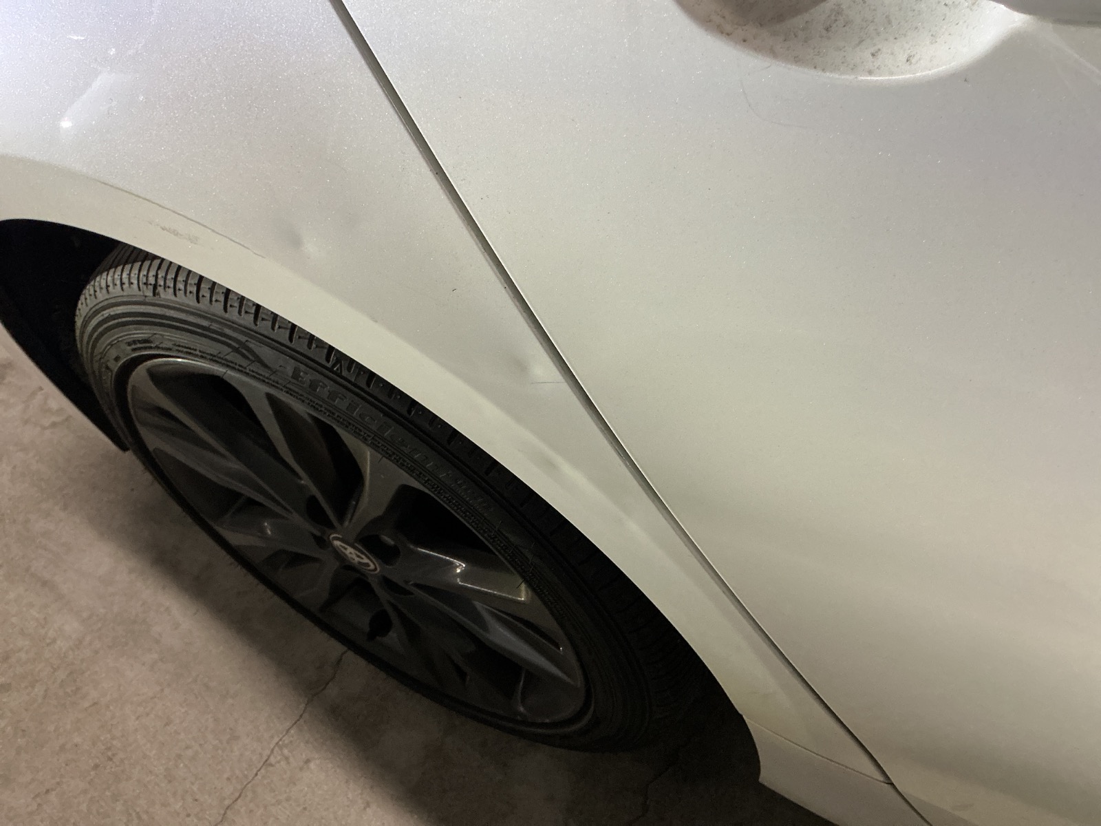 キズ・ヘコミ_40