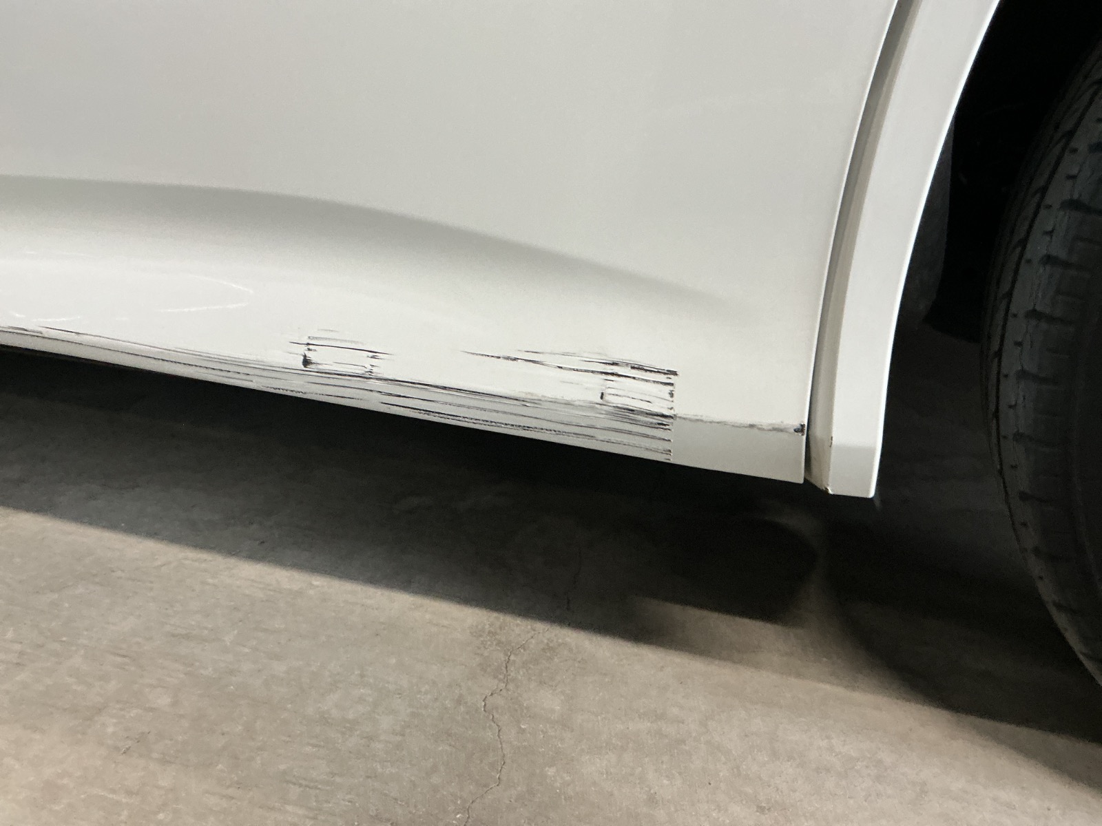 キズ・ヘコミ_25