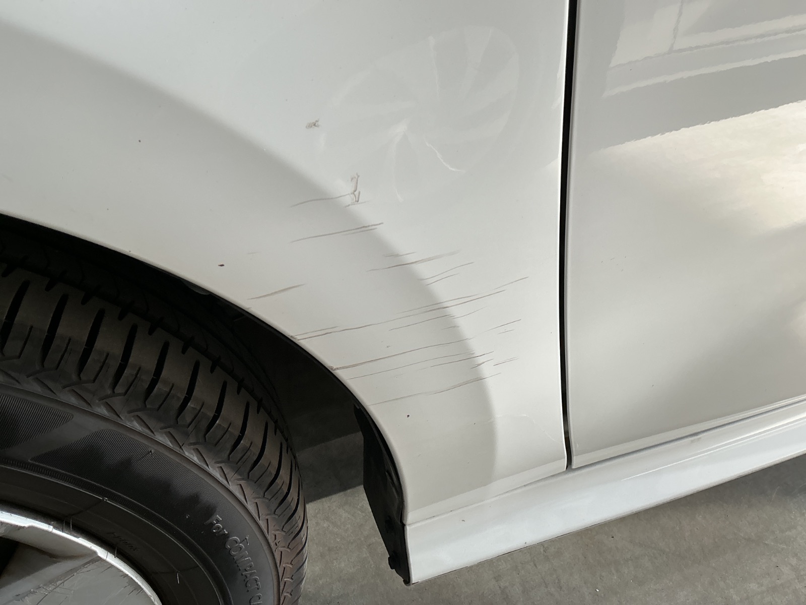 キズ・ヘコミ_11