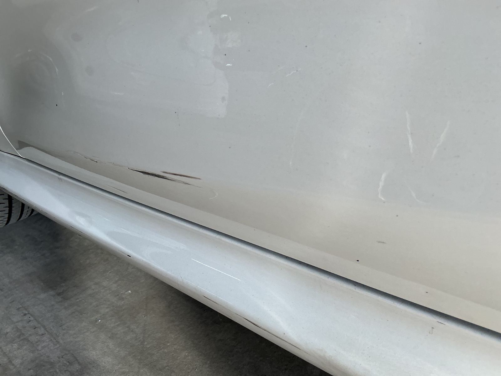 キズ・ヘコミ_16