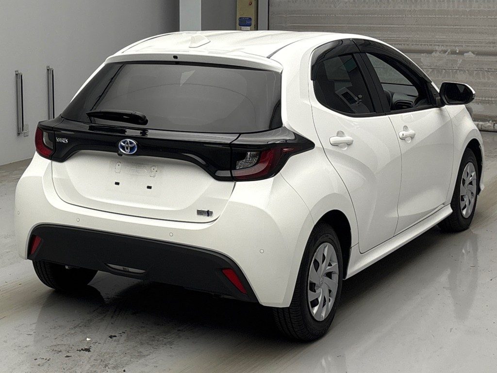 ヤリス ハイブリッド X