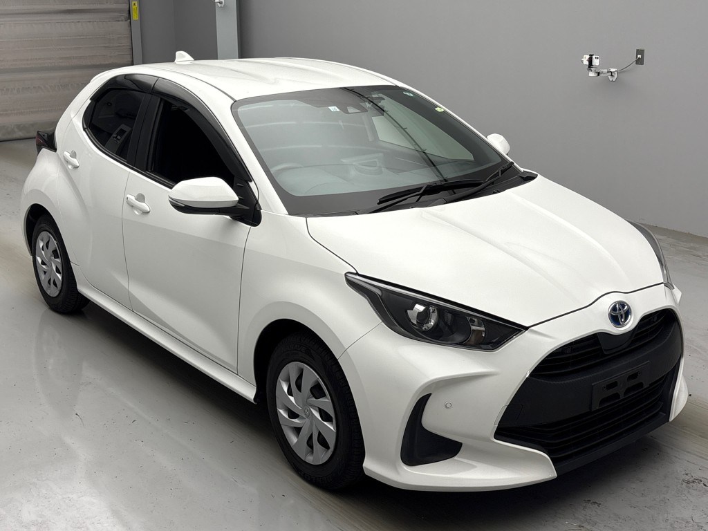 ヤリス ハイブリッド X