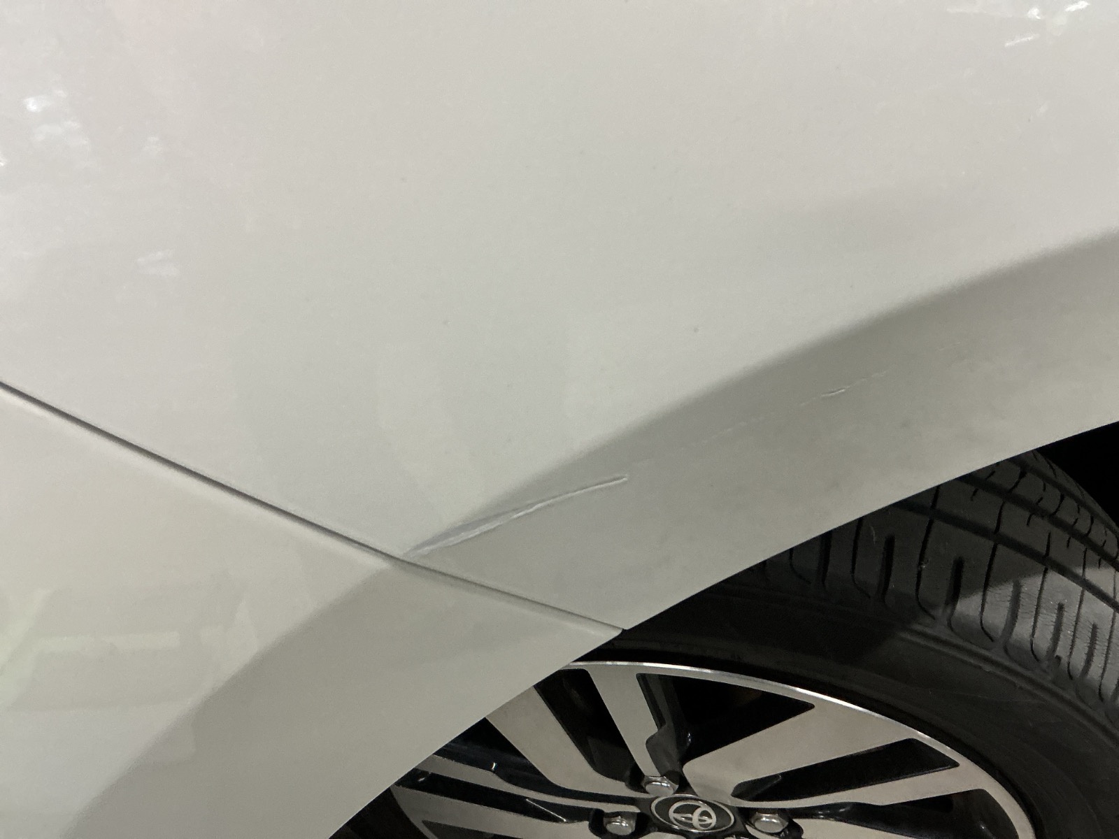 キズ・ヘコミ_11