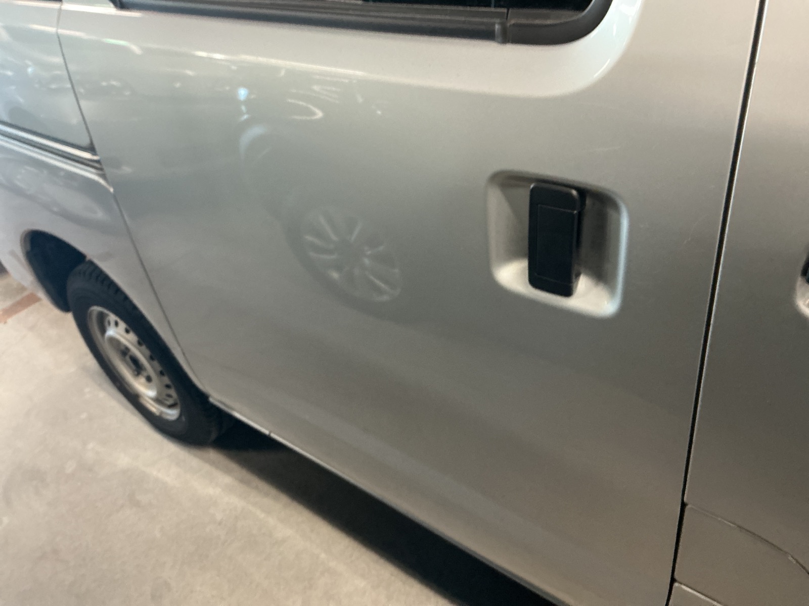 キズ・ヘコミ_26