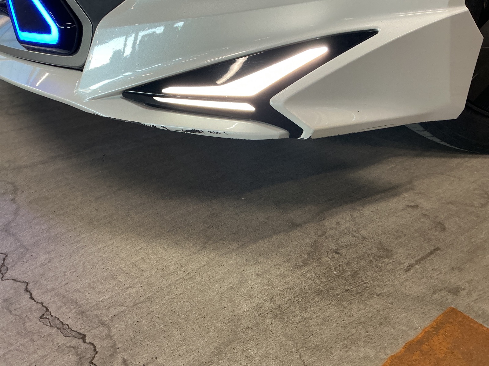 キズ・ヘコミ_05