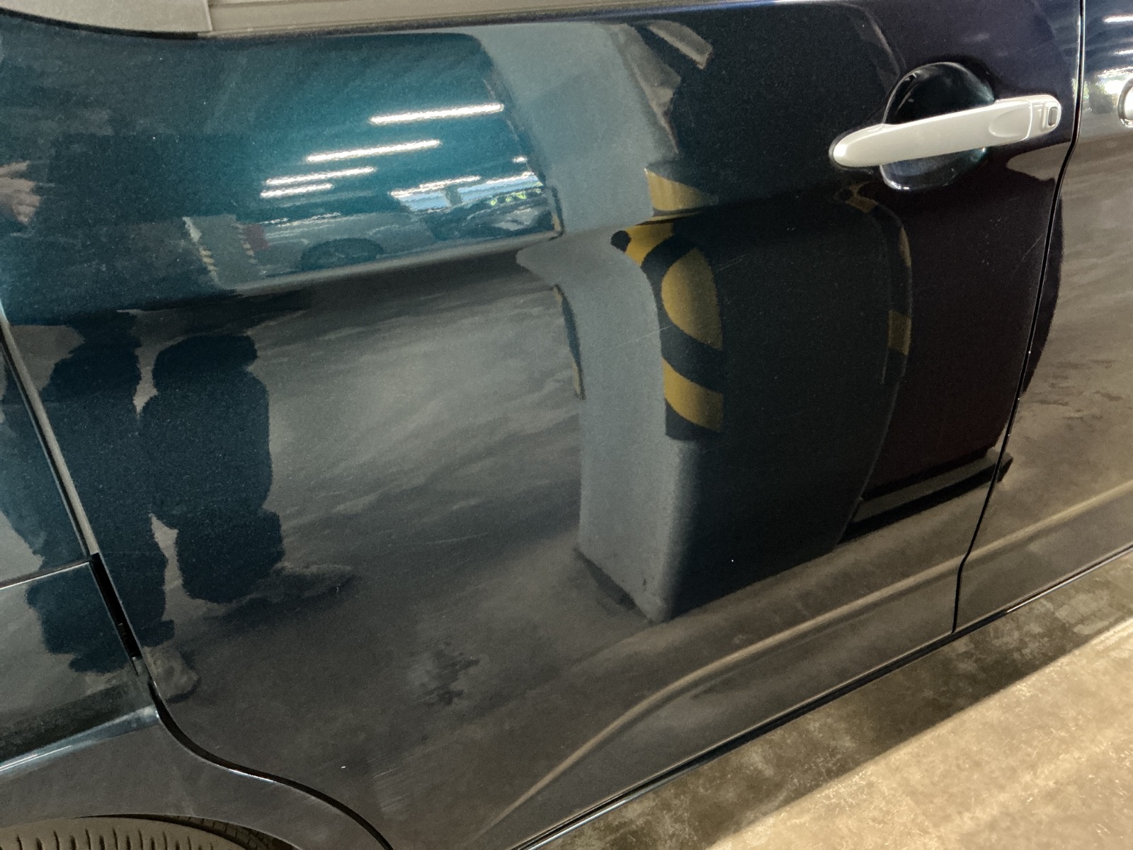 キズ・ヘコミ_26