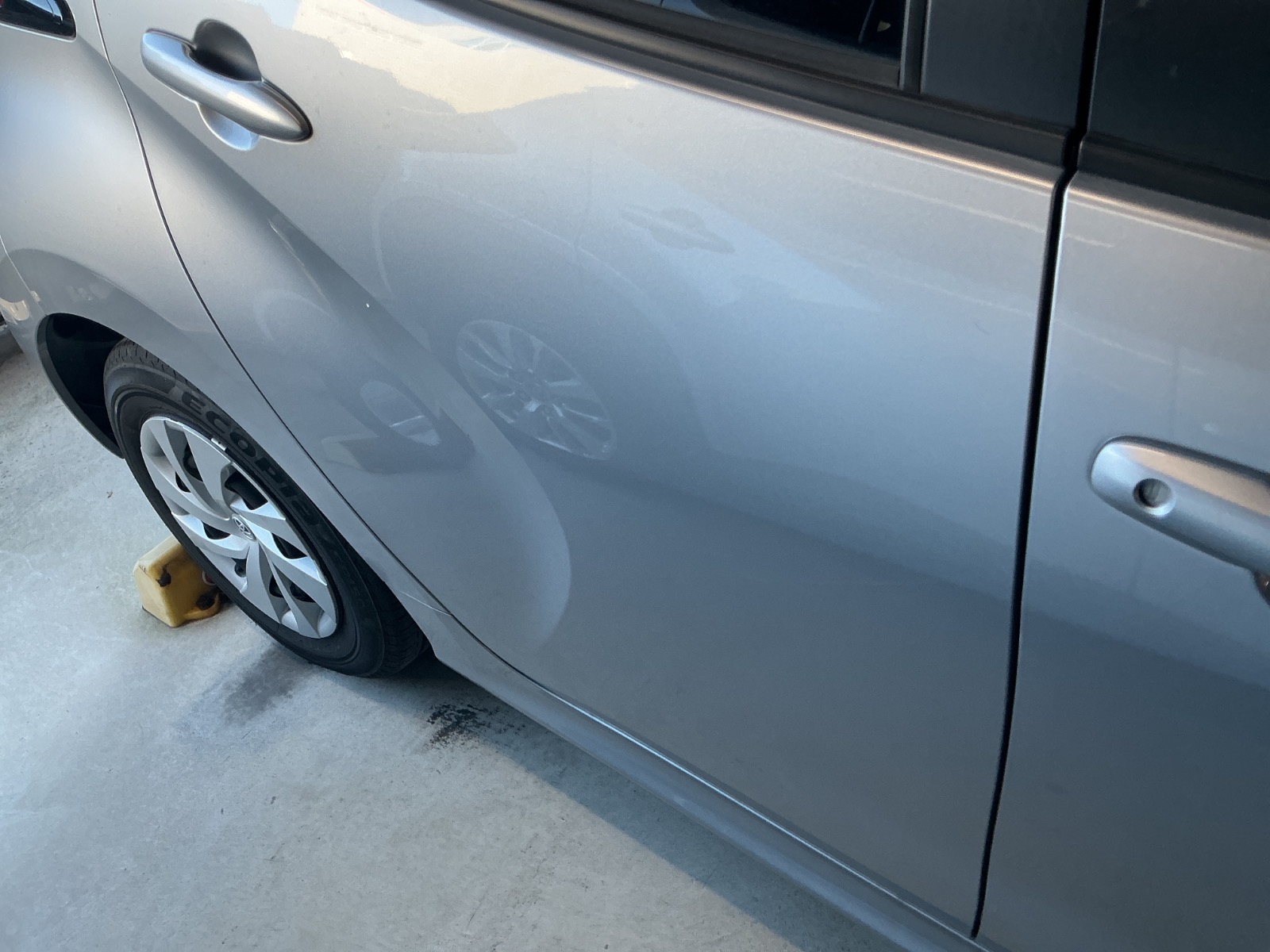 キズ・ヘコミ_26