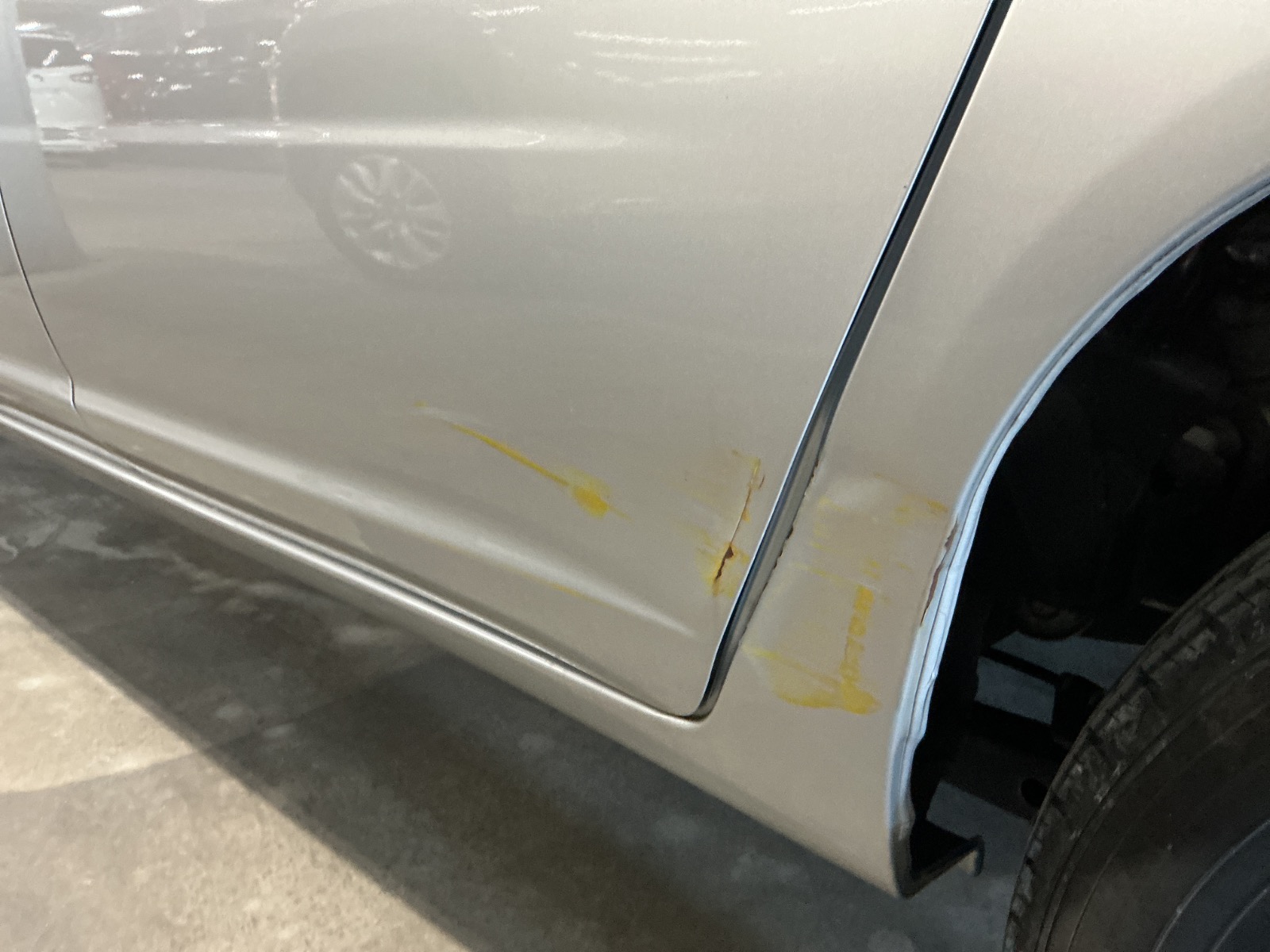 キズ・ヘコミ_25