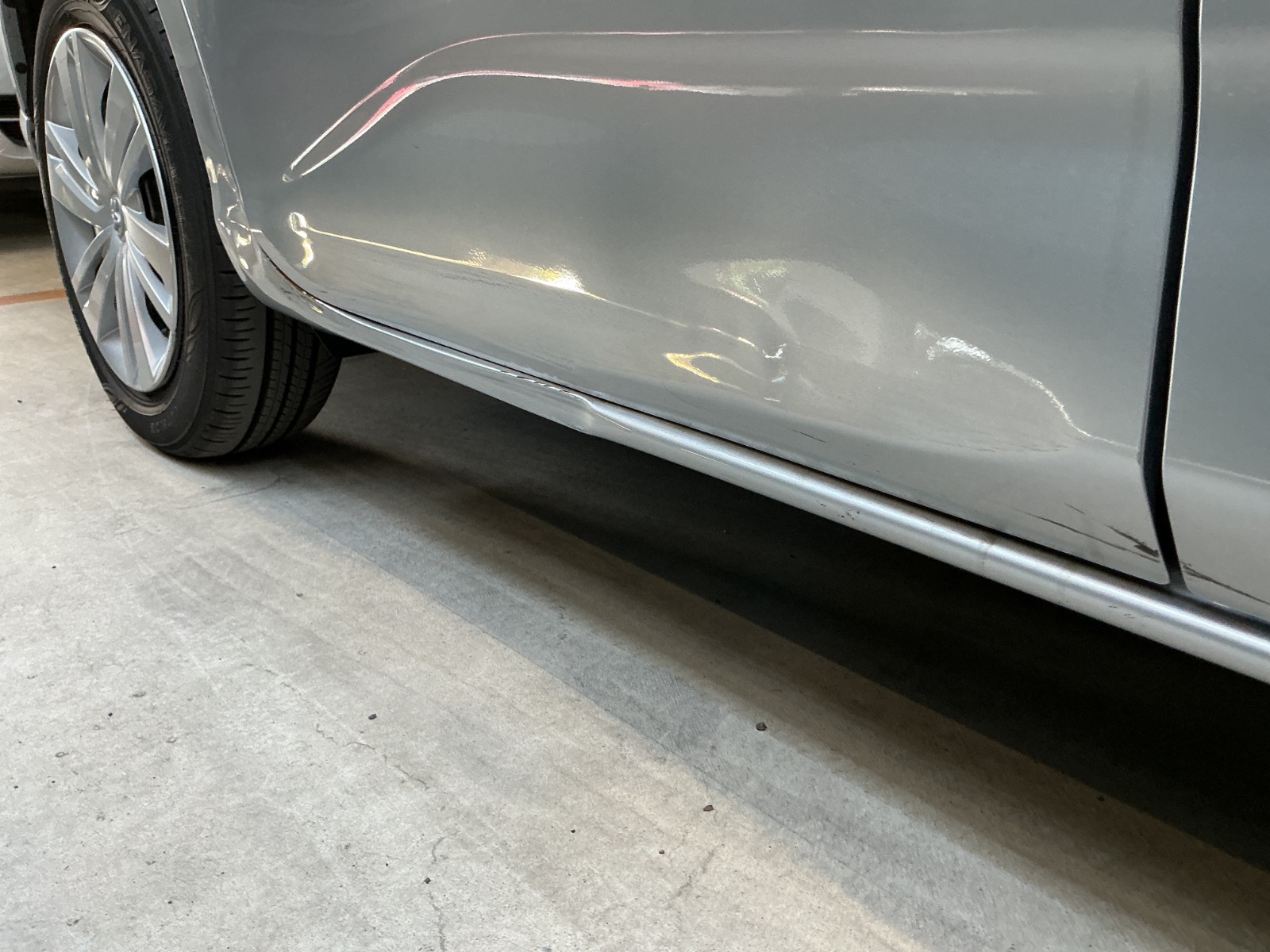 キズ・ヘコミ_23