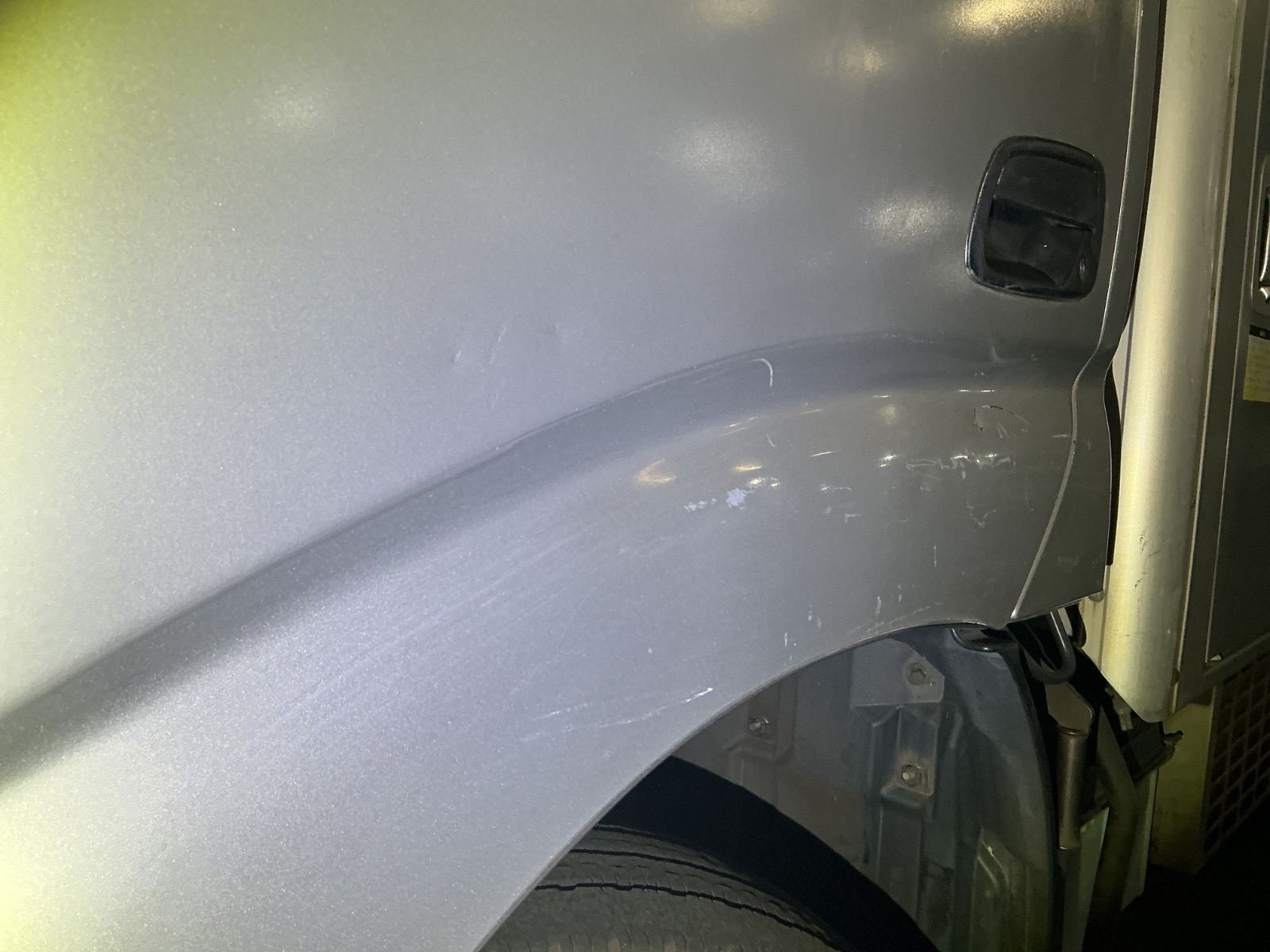 キズ・ヘコミ_17