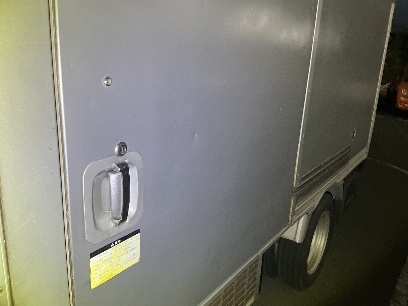 キズ・ヘコミ_38