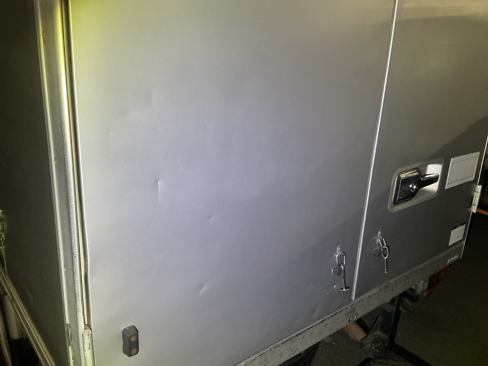 キズ・ヘコミ_53