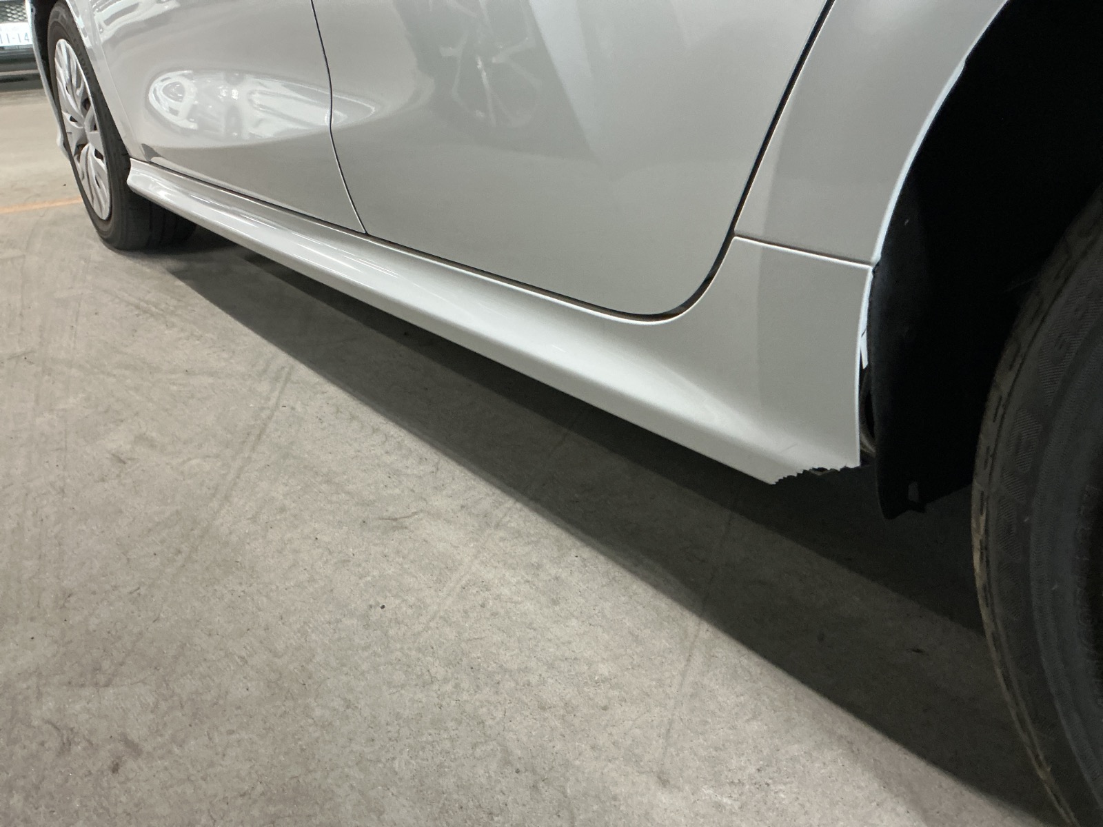 キズ・ヘコミ_64