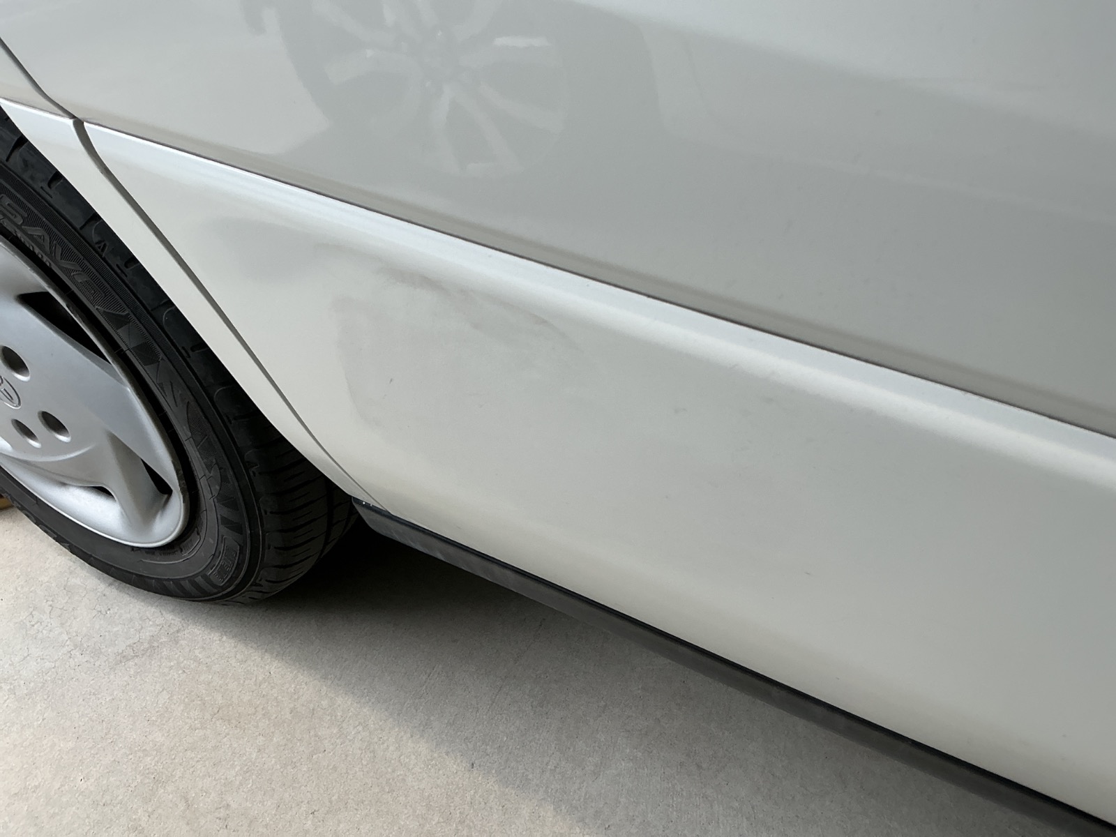 キズ・ヘコミ_27