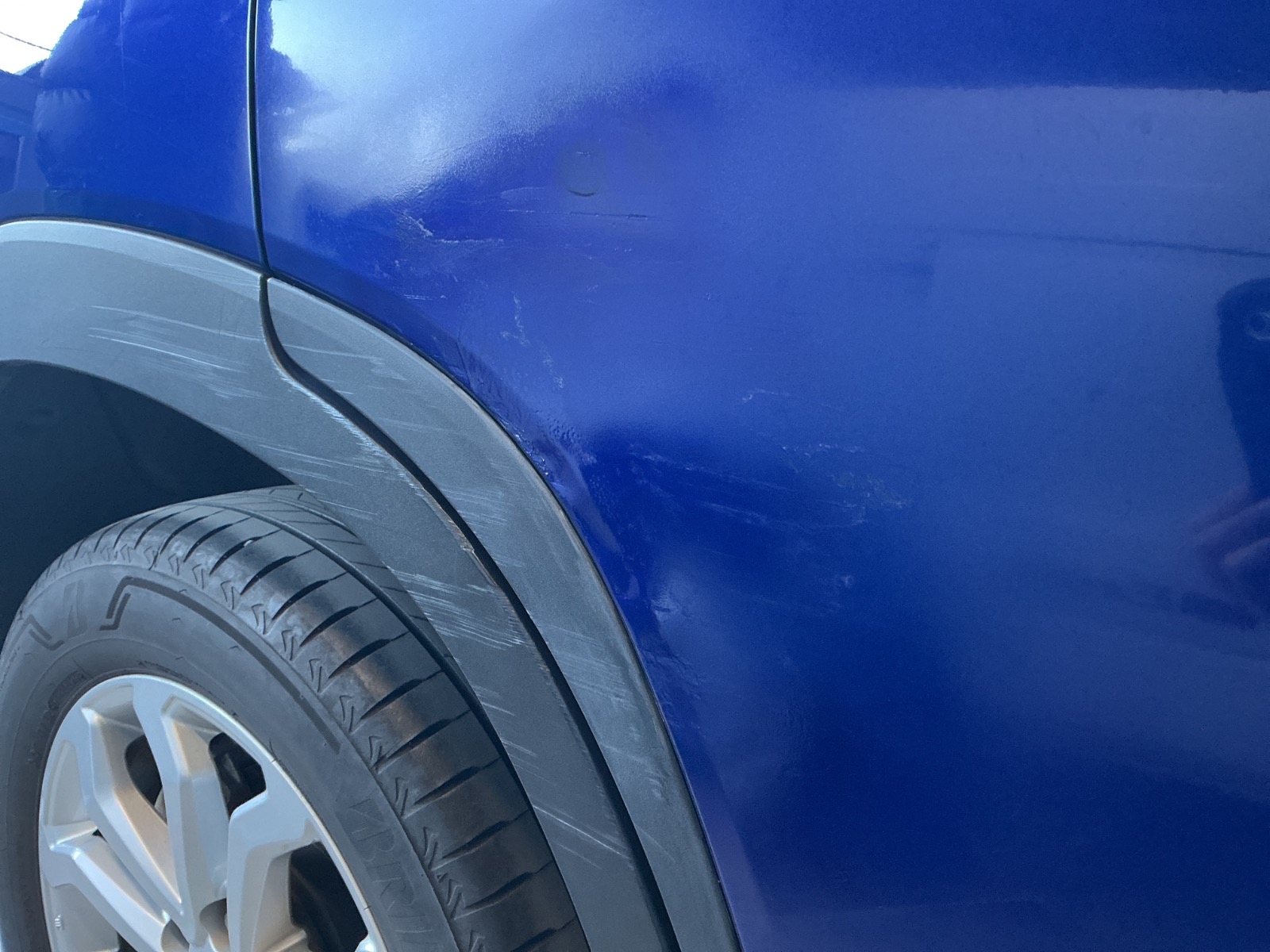 キズ・ヘコミ_26