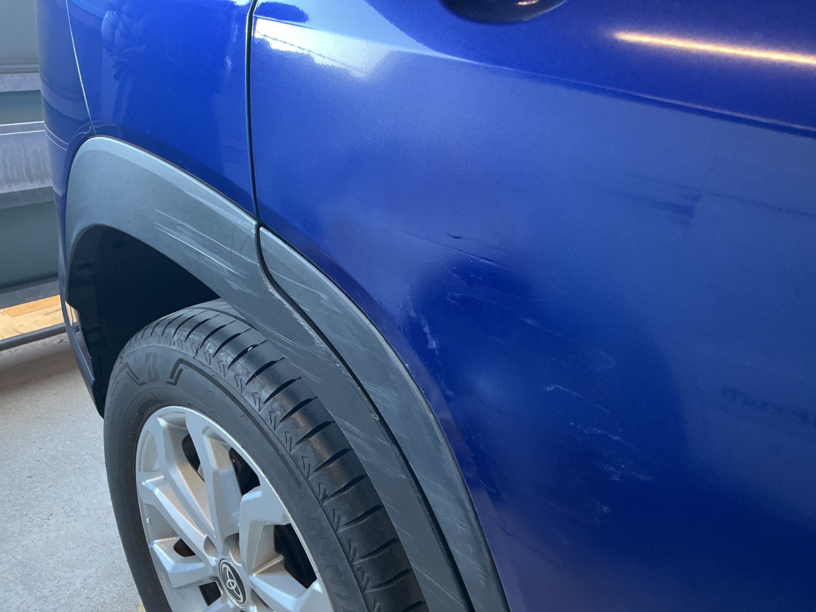 キズ・ヘコミ_27