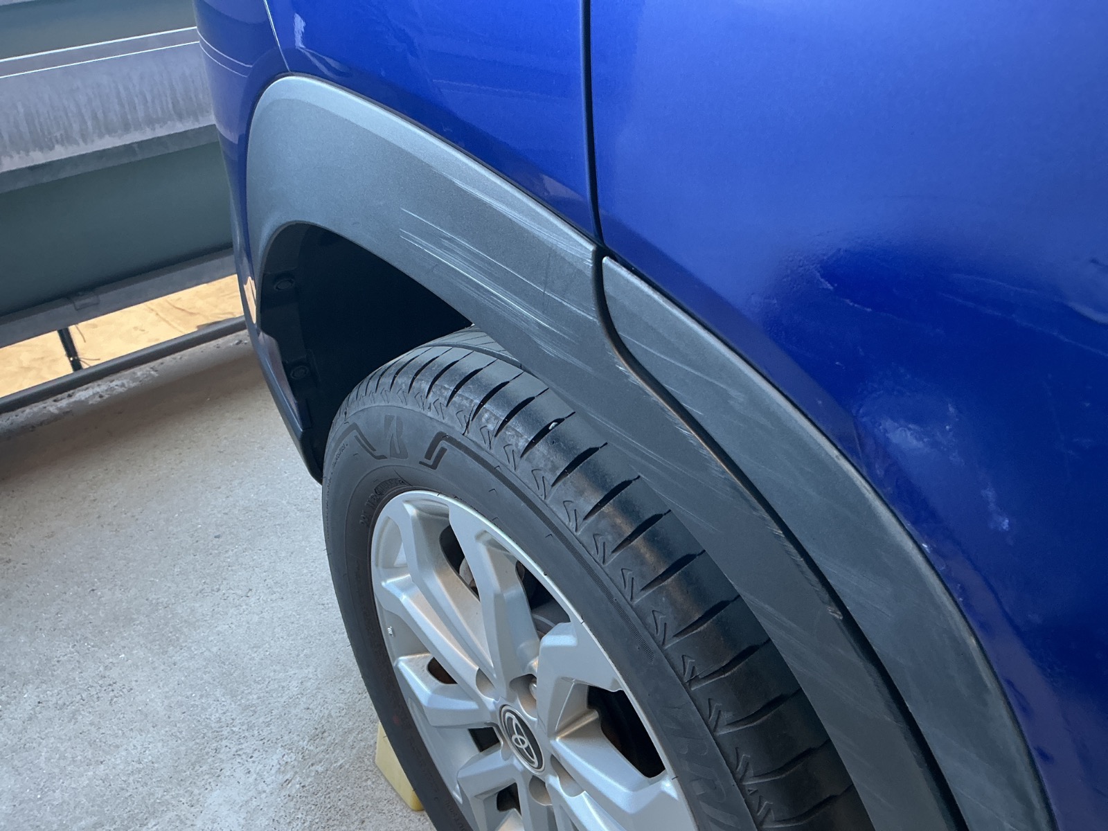 キズ・ヘコミ_40