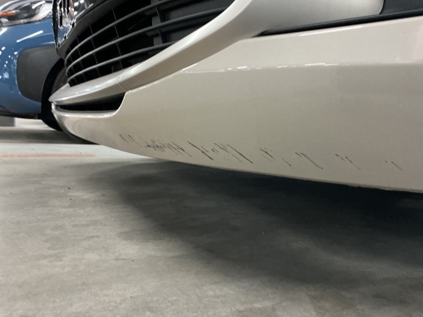 キズ・ヘコミ_05