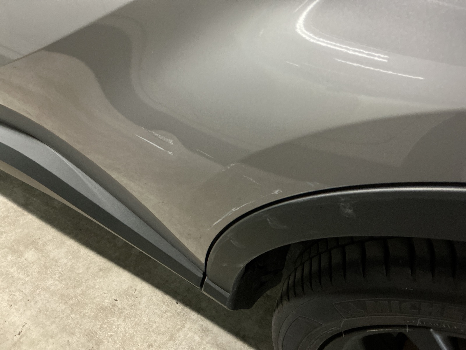 キズ・ヘコミ_25