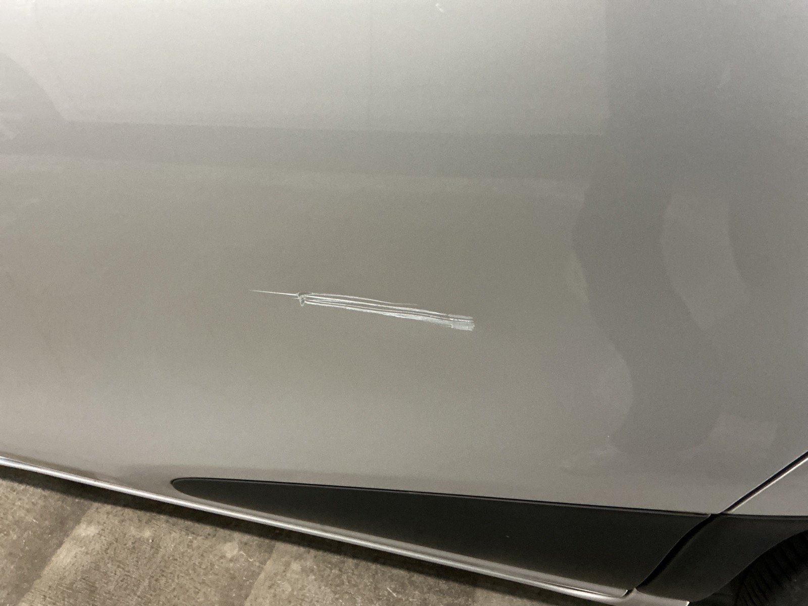 キズ・ヘコミ_25