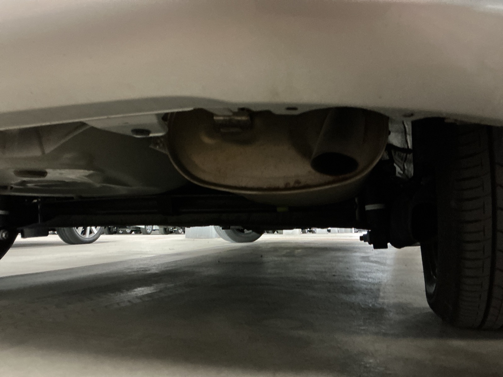 キズ・ヘコミ_64