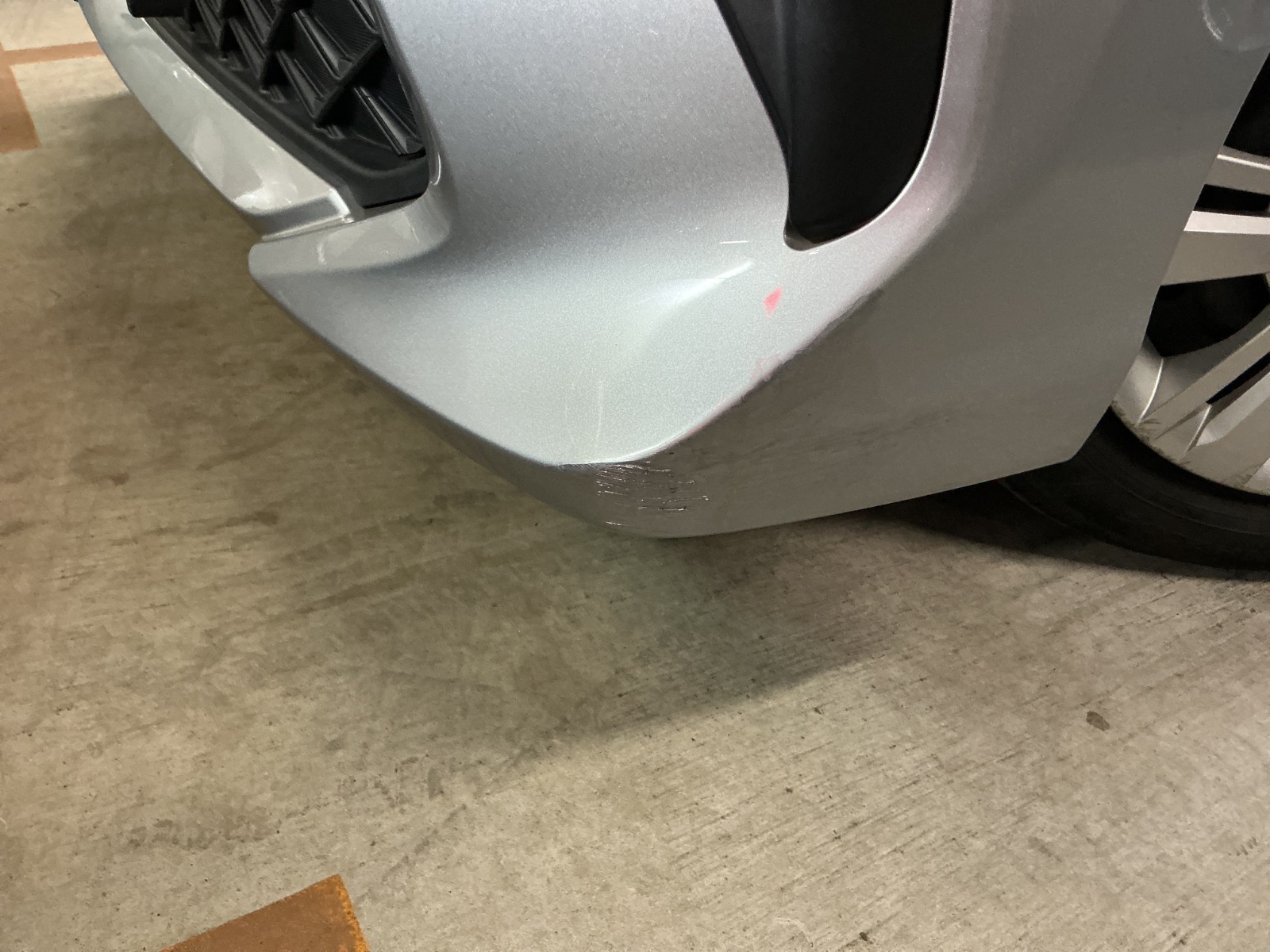 キズ・ヘコミ_05