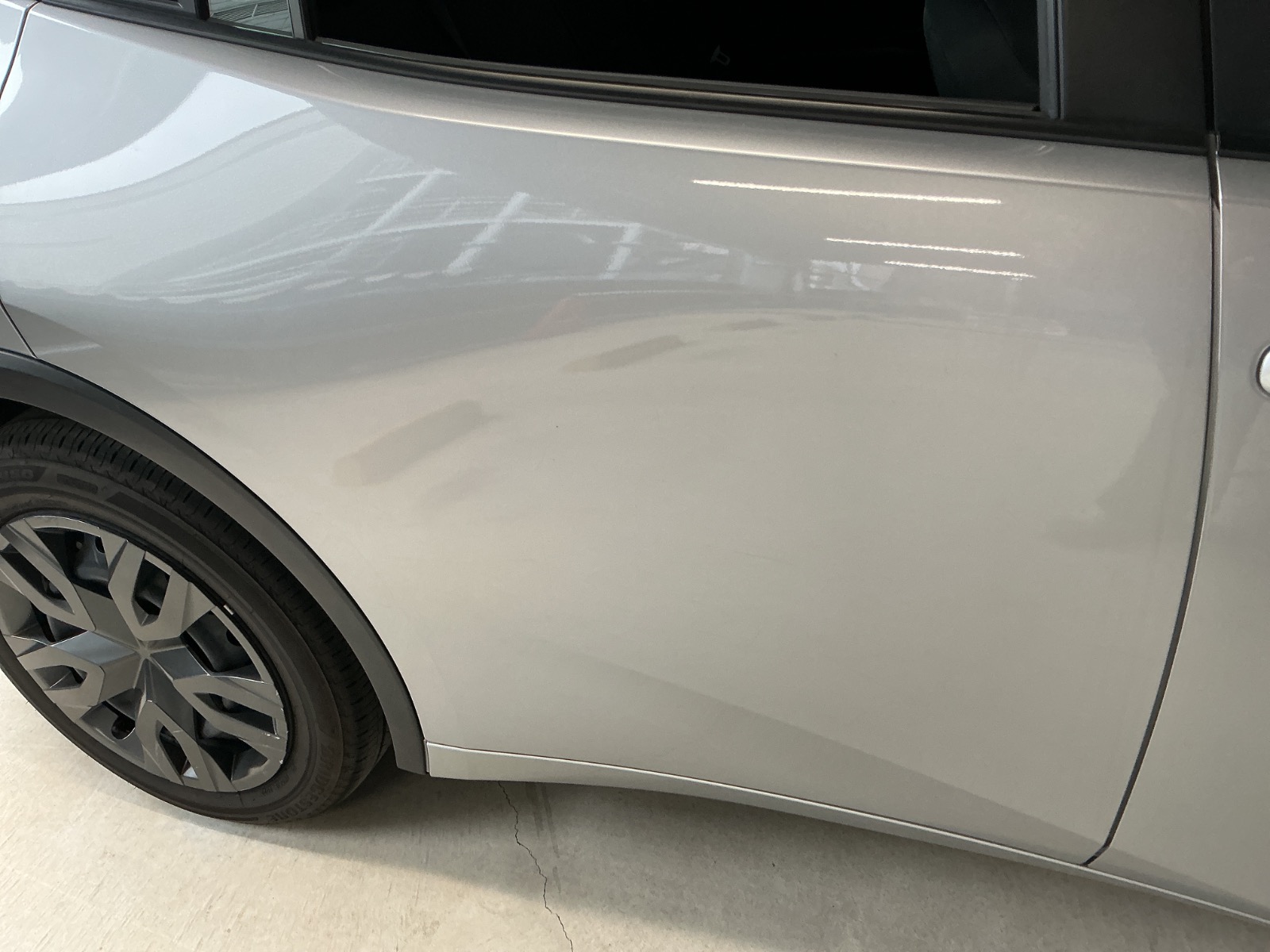 キズ・ヘコミ_26