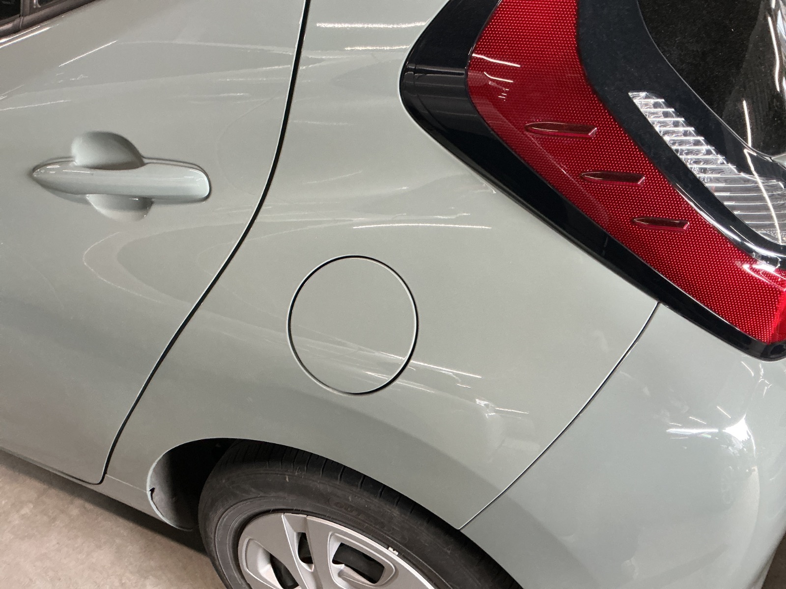 キズ・ヘコミ_39