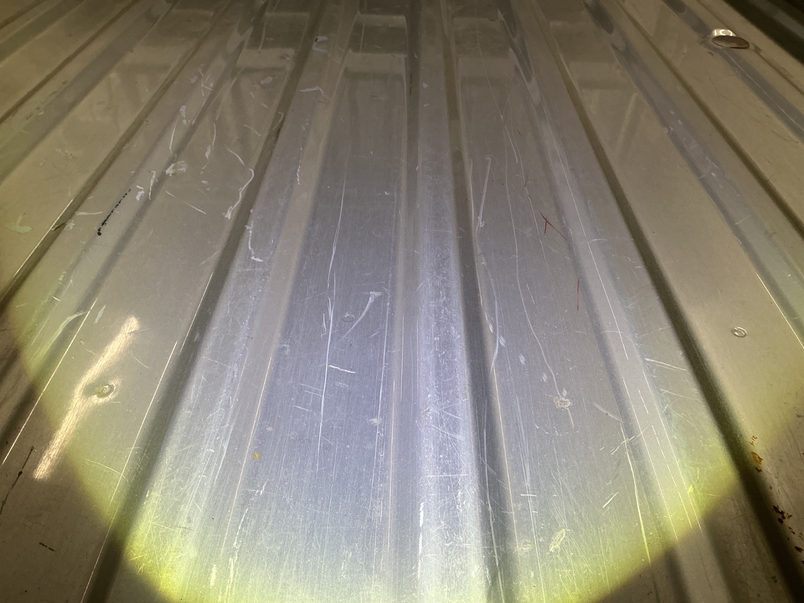 キズ・ヘコミ_43