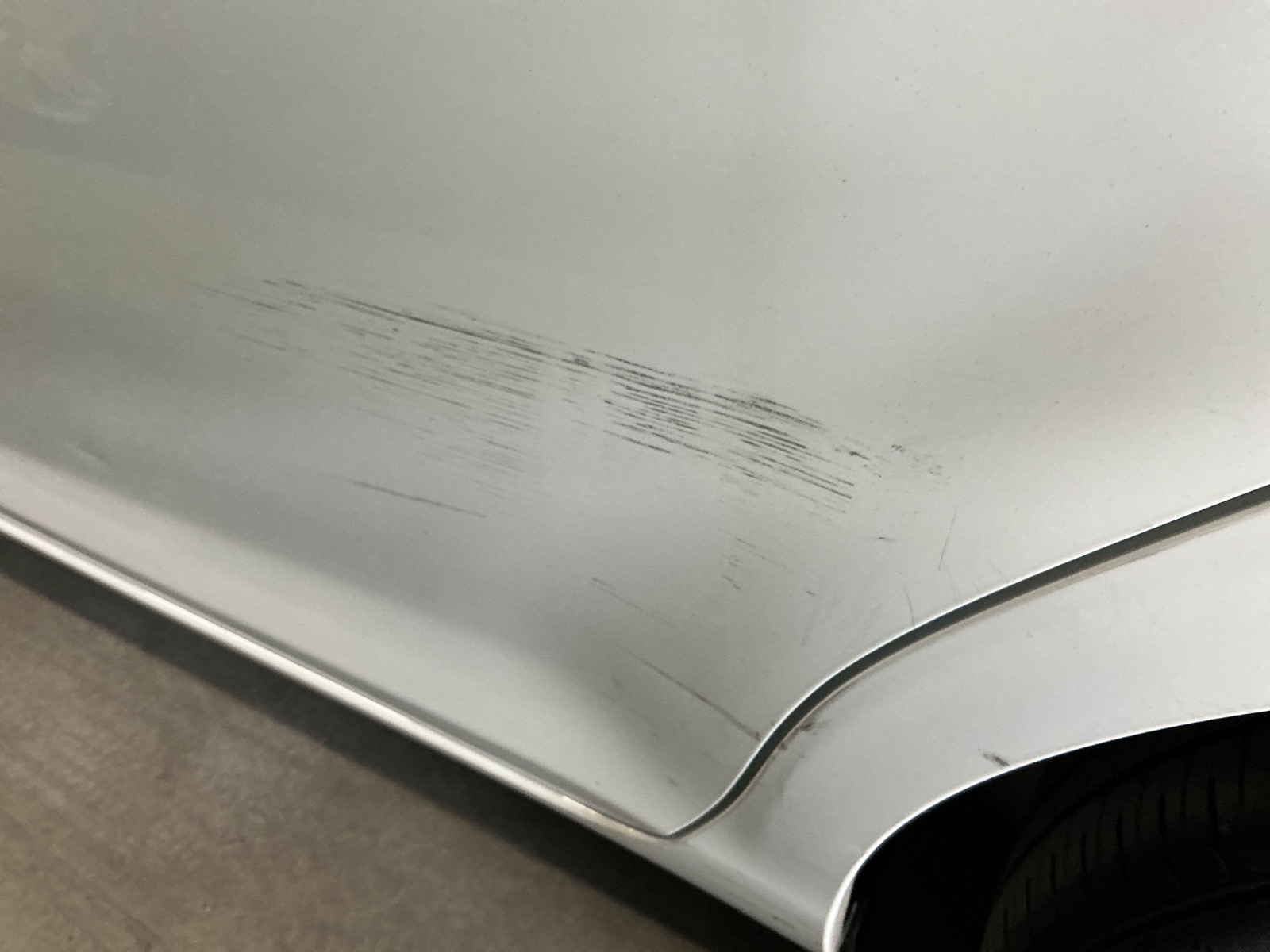 キズ・ヘコミ_25