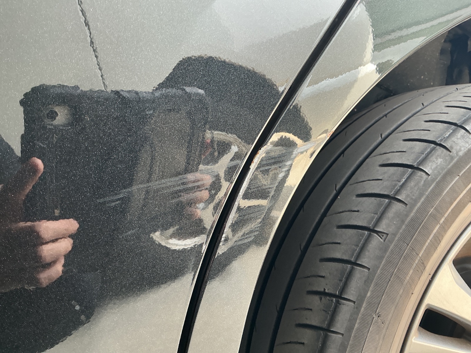 キズ・ヘコミ_25