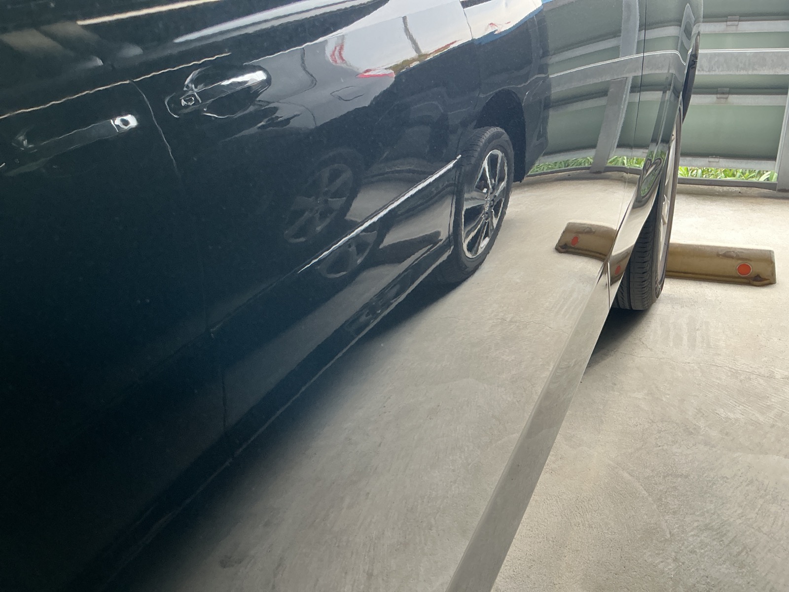 キズ・ヘコミ_16