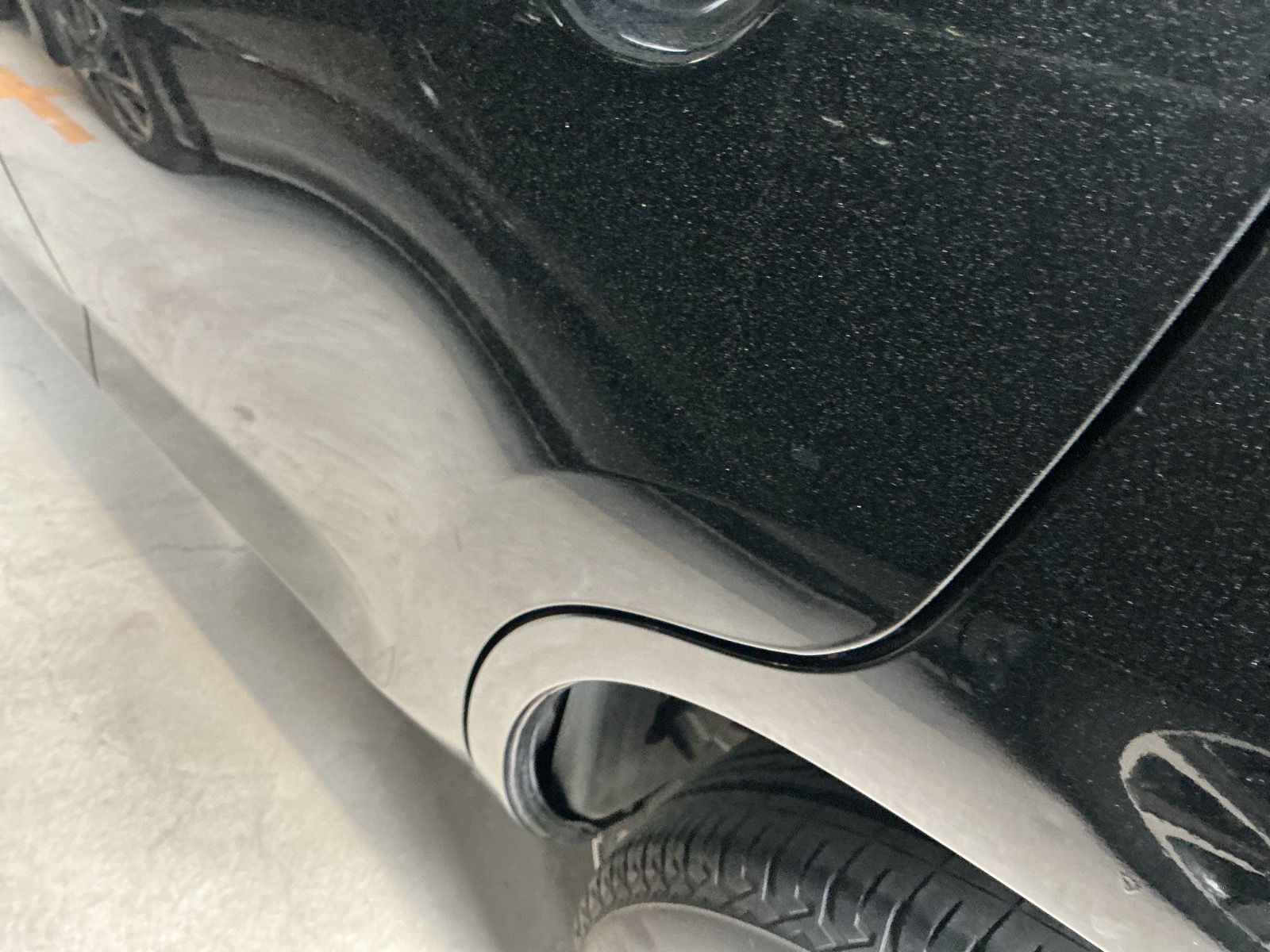 キズ・ヘコミ_25