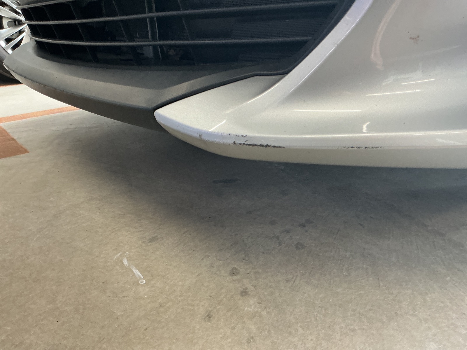 キズ・ヘコミ_05