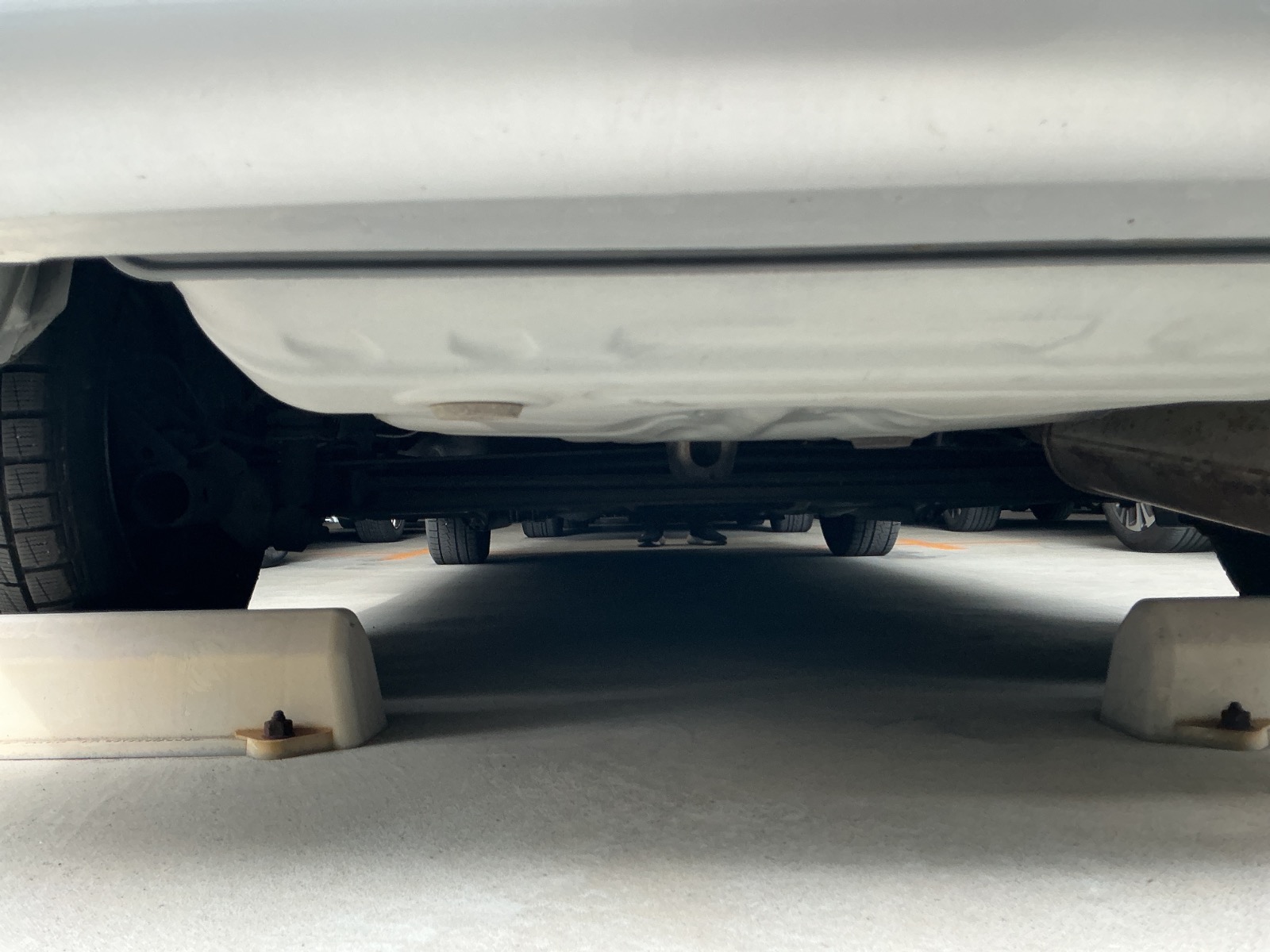 キズ・ヘコミ_64