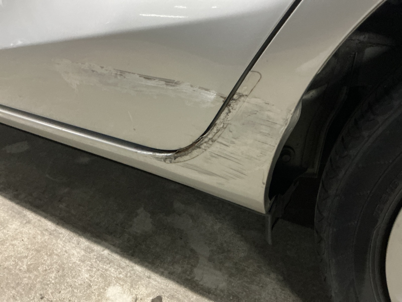 キズ・ヘコミ_25