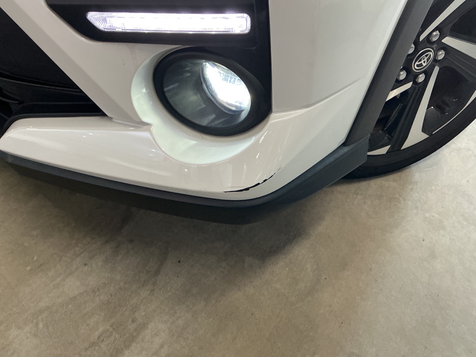 キズ・ヘコミ_05