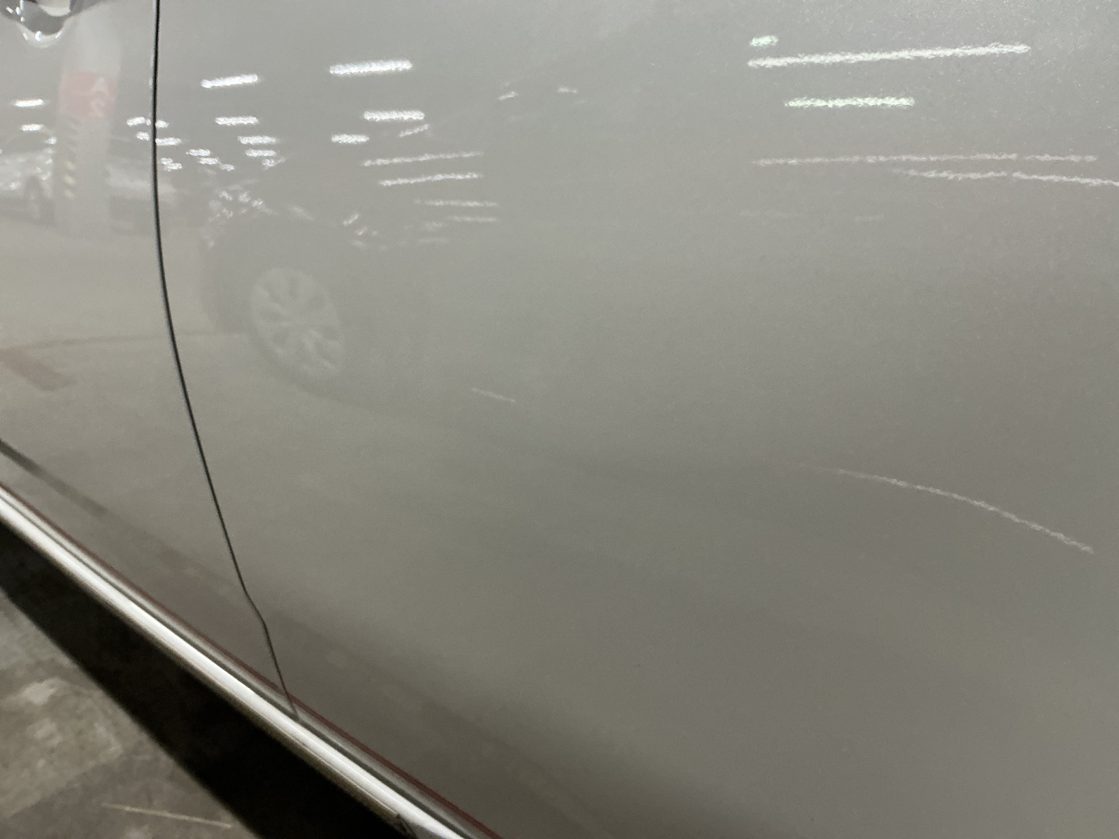 キズ・ヘコミ_24