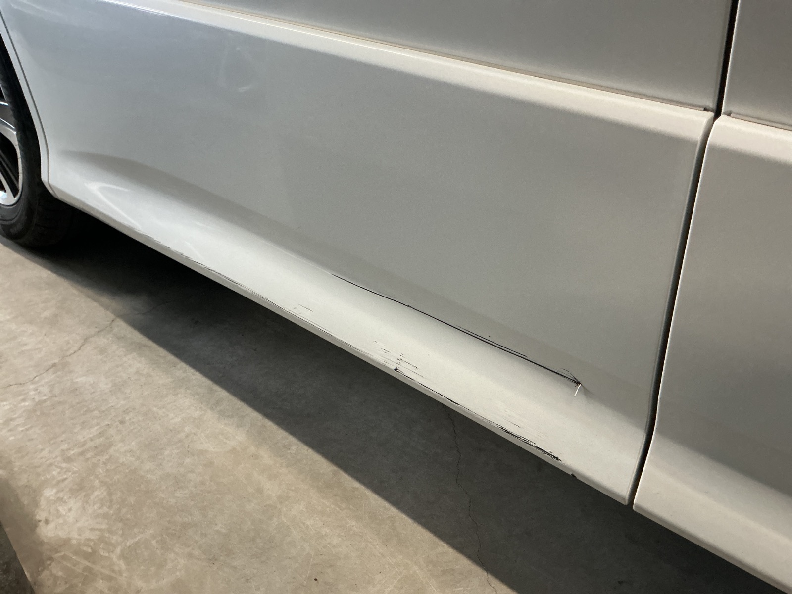 キズ・ヘコミ_26